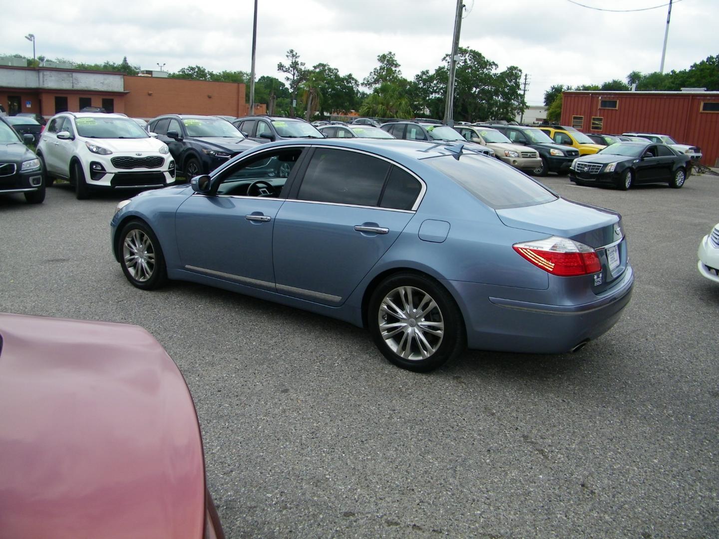 2009 Blue /Black Hyundai Genesis 4.6L (KMHGC46FX9U) with an 4.6L V8 DOHC 32V engine, 6-Speed Automatic transmission, located at 4000 Bee Ridge Road, Sarasota, FL, 34233, (941) 926-0300, 27.298664, -82.489151 - Photo#3